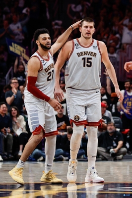 Jokic: Murray là một chiến binh thực thụ đang chiến đấu với chấn thương và chúng tôi là một đội rất năng nổ