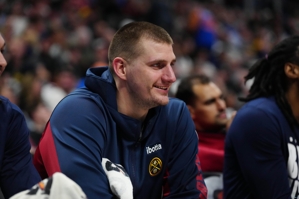 Jokic đã có 4 cú triple-double liên tiếp kể từ kỳ nghỉ All-Star, tất cả đều hoàn thành trong 3/4.