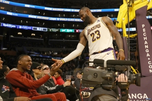 Woj: Tham gia cùng Bronny tại NBA là một lựa chọn không cần thiết. James hy vọng rằng mọi thứ sẽ diễn ra như bình thường.