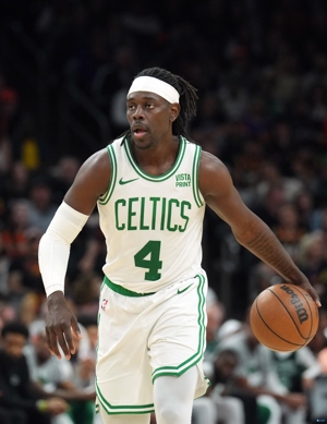 Với đầy đủ lực lượng! Celtics nở rộ từ trong ra ngoài và tung ra đợt tấn công điên cuồng với tỷ số 20-0